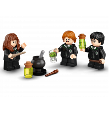 конструктор Lego Hogwarts: Polyjuice Potion Mistake 76386